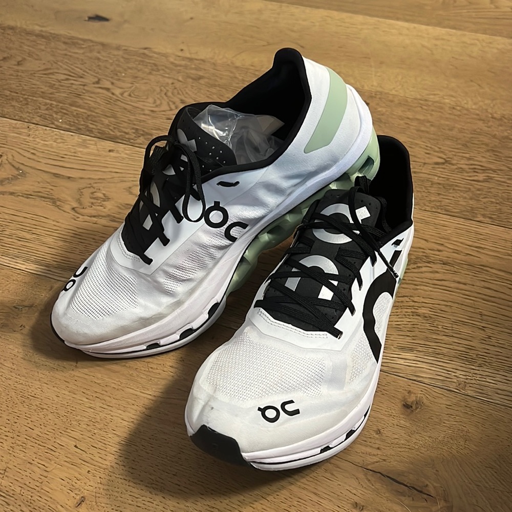 On Running Cloudboom Echo Sneakers Womens